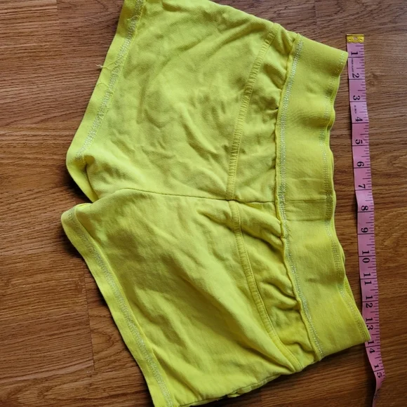Selena Gomez Girls Shorts L - Picture 3 of 3